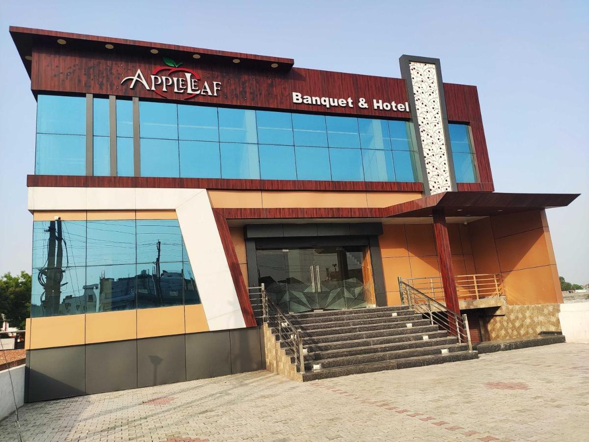 Oyo 92169 Apple Leaf Banquet & Hotel Alīgarh Eksteriør bilde